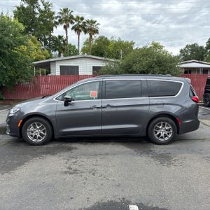 CHRYSLER PACIFICA TOURING - 3