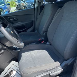 2020 Chevrolet TRAX LS — миниатюра 32