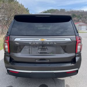 CHEVROLET SUBURBAN LS - 7