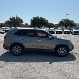 2013 KIA SORENTO LX — фото 10