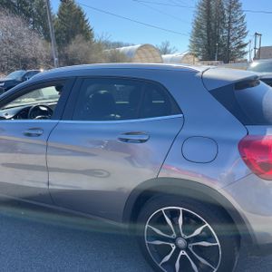 MERCEDES-BENZ GLA - 6