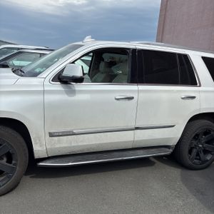 CADILLAC ESCALADE LUXURY - 3