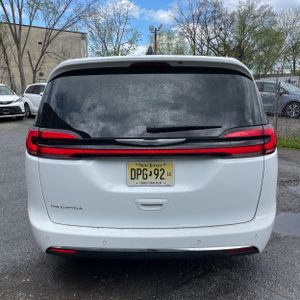 CHRYSLER PACIFICA TOURING L - 7