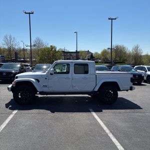 Jeep Gladiator High Altitude - 3