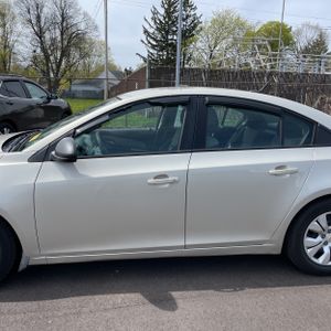 CHEVROLET CRUZE LS AUTO - 3