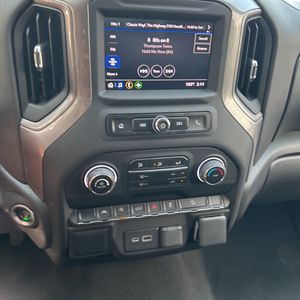 صورة مصغرة 34 لـ 2022 Chevrolet SILVERADO 1500 CUSTOM TRAIL BOSS