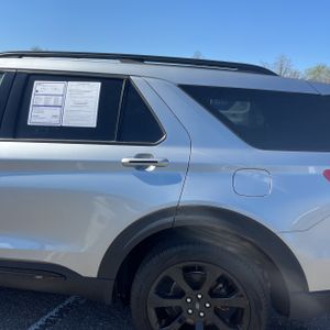 FORD EXPLORER ST-LINE - 6