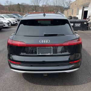 AUDI E-TRON QUATTRO PREMIUM PLUS - 7