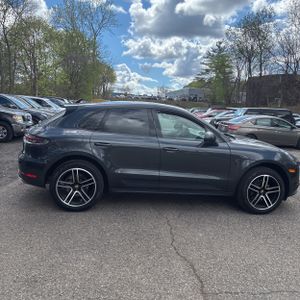 PORSCHE MACAN BASE - 10