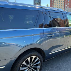 2020 Lincoln NAVIGATOR L RESERVE photo 9