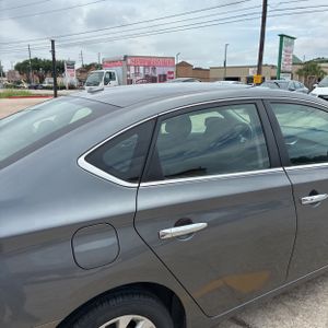 NISSAN SENTRA S - 9