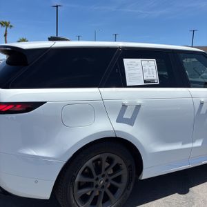 صورة 8 لـ 2024 LAND Rover RANGE ROVER SPORT P400 DYNAMIC SE