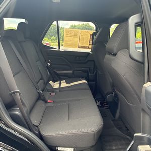 2025 Toyota 4RUNNER SR5 — миниатюра 34