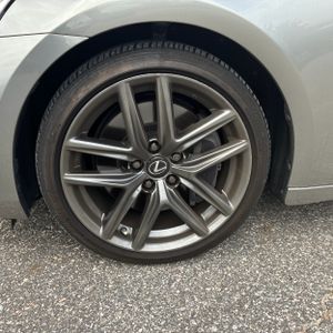 2019 Lexus IS 300 BASE — фото 17