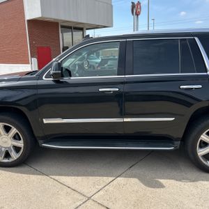 CADILLAC ESCALADE LUXURY - 4