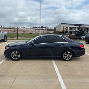 MERCEDES-BENZ E-CLASS - 3