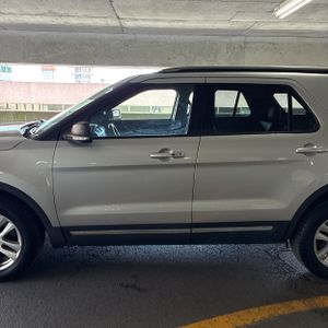 2019 FORD EXPLORER XLT — фото 4