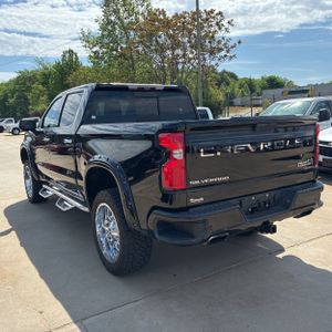 CHEVROLET SILVERADO 1500 HIGH COUNTRY - 4