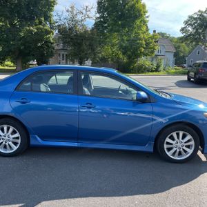 2010 Toyota COROLLA S — миниатюра 11
