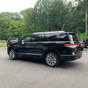 صورة 3 لـ 2024 Lincoln NAVIGATOR L RESERVE