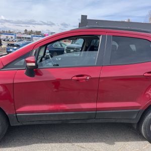 FORD ECOSPORT SE - 4