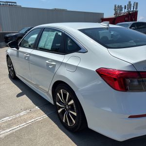 صورة 6 لـ 2023 Honda CIVIC EX