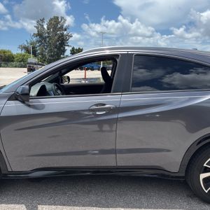 2019 Honda HR-V SPORT photo 4