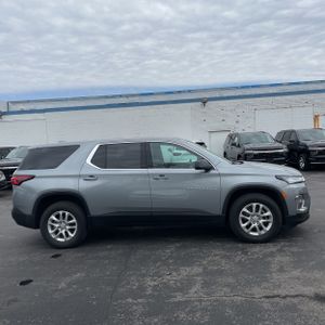 CHEVROLET TRAVERSE LS - 10