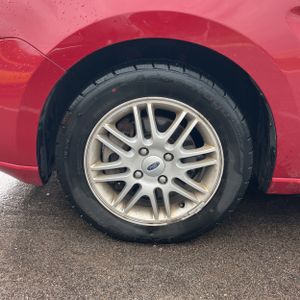 صورة مصغرة 17 لـ 2009 FORD FOCUS SE