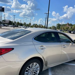 2013 Lexus ES 350 BASE photo 9