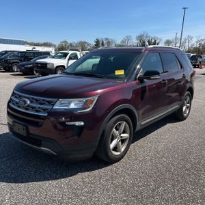 FORD EXPLORER XLT - 1