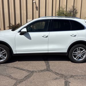 PORSCHE CAYENNE - 4