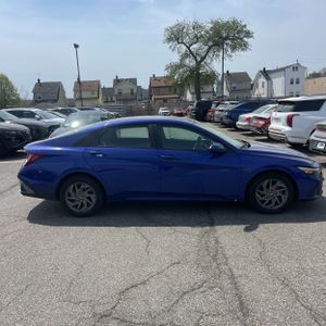 HYUNDAI ELANTRA SEL - 10