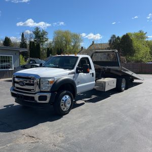 FORD F-550 CHASSIS XLT - 1