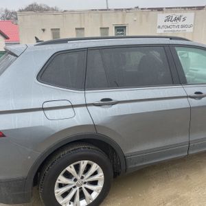 VOLKSWAGEN TIGUAN S - 9