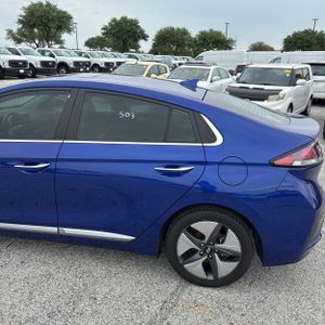 HYUNDAI IONIQ HYBRID LIMITED - 6