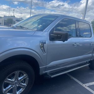 FORD F-150 XLT - 2