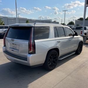 CADILLAC ESCALADE LUXURY - 8