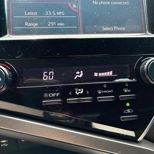 صورة مصغرة 70 لـ 2018 Toyota CAMRY SE