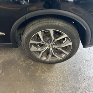 صورة مصغرة 18 لـ 2023 Acura MDX SH-AWD W/TECH