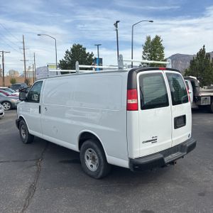 CHEVROLET EXPRESS 2500 - 5