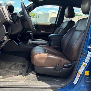 2018 Toyota TACOMA LIMITED — миниатюра 32
