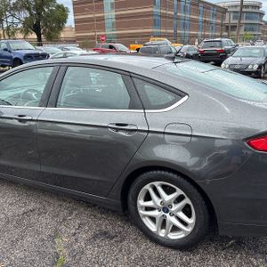 FORD FUSION SE - 6