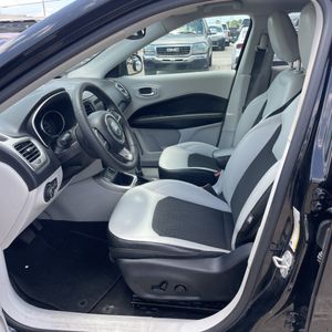 صورة مصغرة 32 لـ 2018 JEEP COMPASS LATITUDE