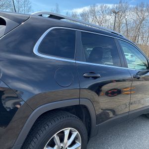 JEEP CHEROKEE LIMITED - 9