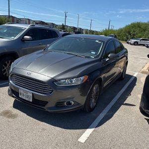 FORD FUSION SE - 1