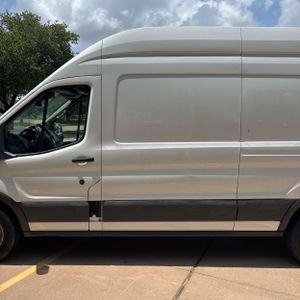 FORD TRANSIT 350 - 4