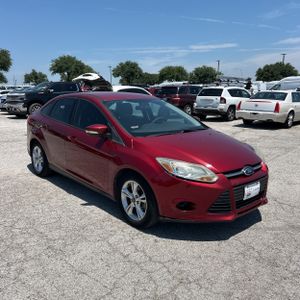 FORD FOCUS SE - 10