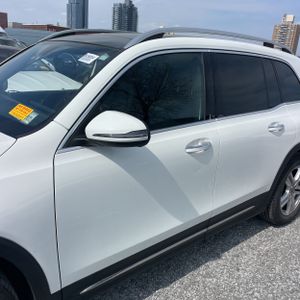 MERCEDES-BENZ GLB - 4