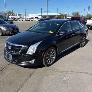 Cadillac XTS Luxury - 1